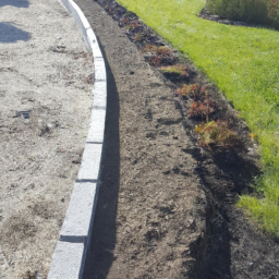 Allée-Chemin en Terre : Créez une Atmosphère Naturelle et Paisible dans votre Jardin Saint-Jean